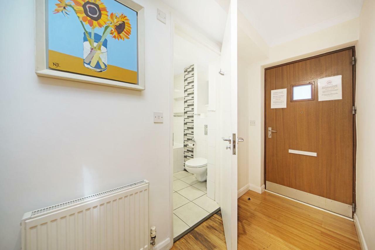 Appartamento 2 Bed Chic Near Shoreditch & Liverpool St Free Wifi & Parking By Aparts