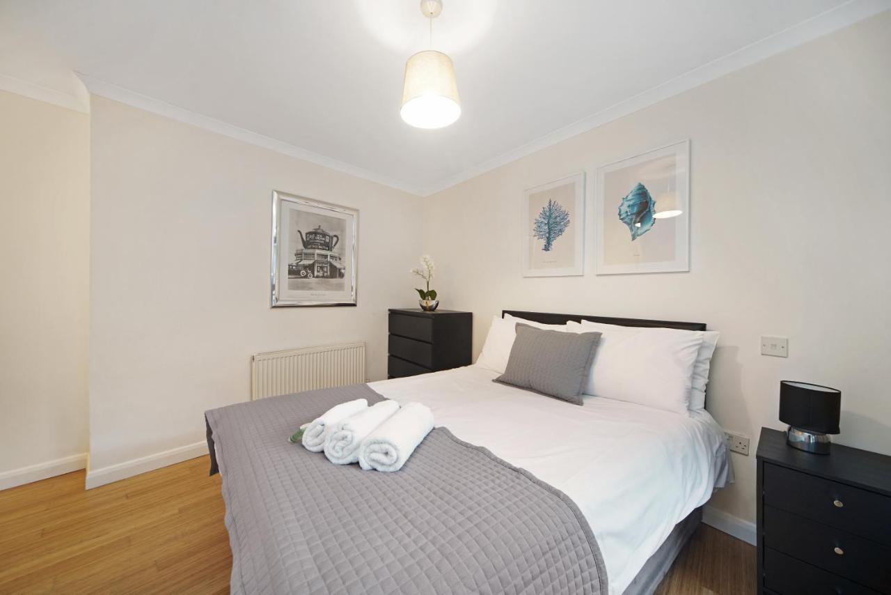 2 Bed Chic Near Shoreditch & Liverpool St Free Wifi & Parking By Aparts * Londra